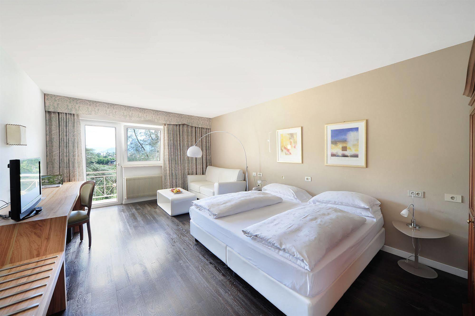 Hotel Tivoli 4*