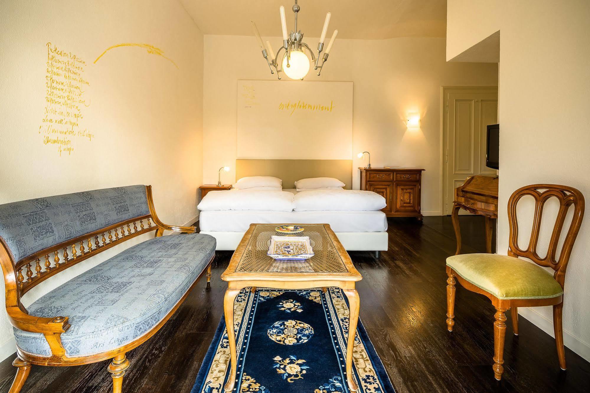 Tivoli Hotel 4*